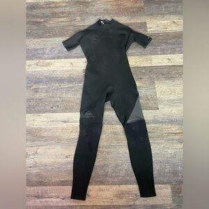 ~SOLD~QUIKSILVER Men’s Black One Piece Wetsuit